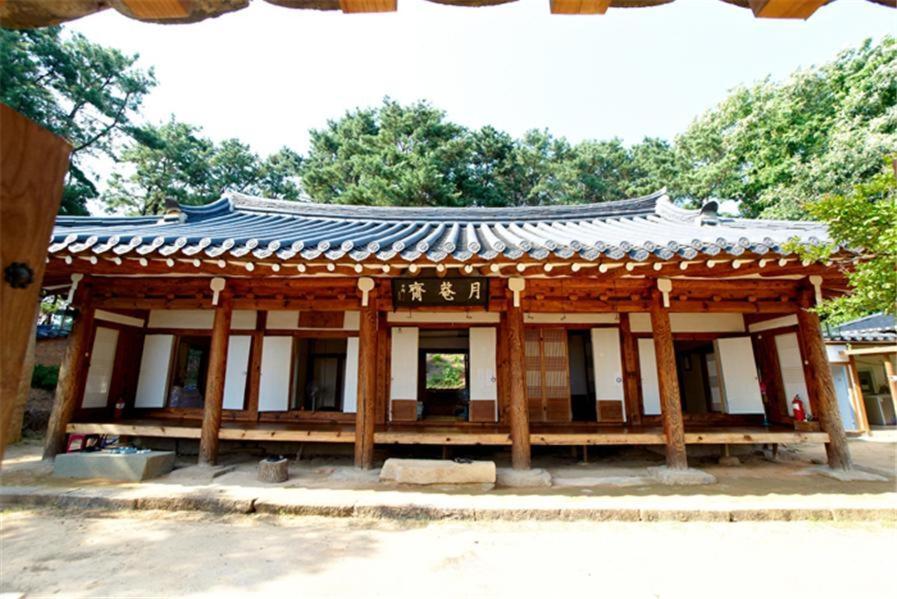Wolamjae Villa Gyeongju Ruang foto